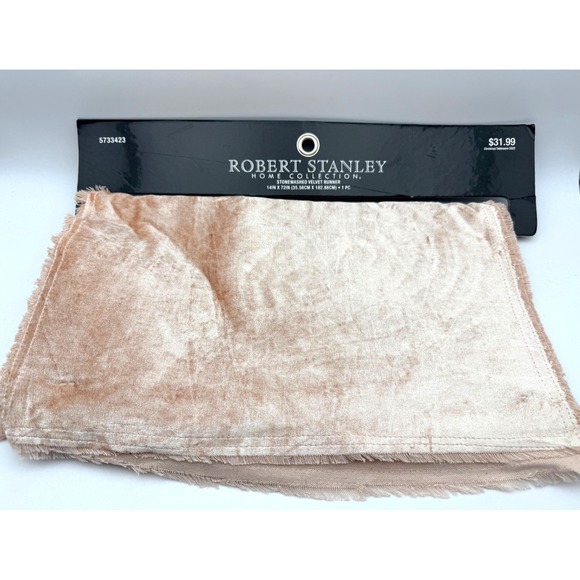 Robert Stanley Home Collection Other - NEW Robert Stanley Home Stonewashed Velvet Table Runner Pink 14x72